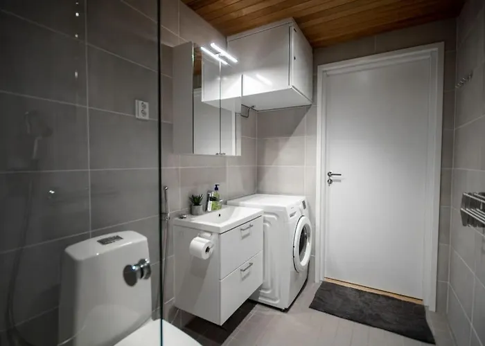 Brand New Near The Harbour